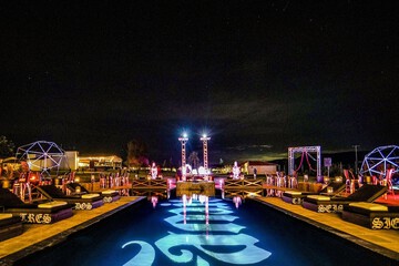 Poolside bar
