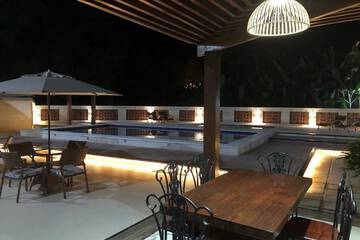 Poolside bar