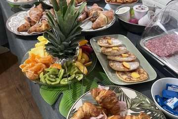 Breakfast meal