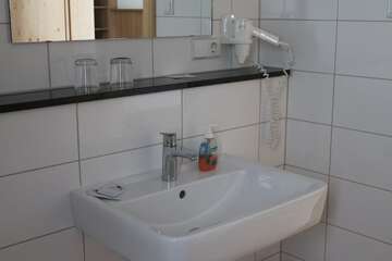Bathroom sink