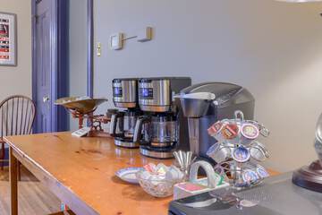 Breakfast/Coffee Service 28 of 33