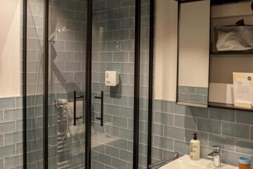 Photo 32