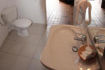 Photo 37