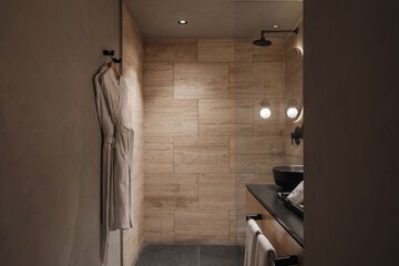 Bathroom shower