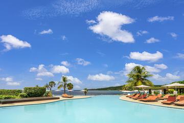 Infinity pool
