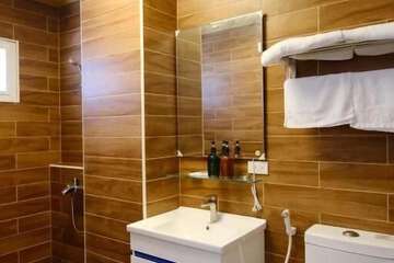 Bathroom sink