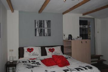 Photo 38