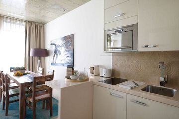 Private kitchenette