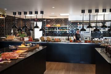 Breakfast buffet