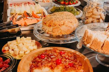Breakfast buffet