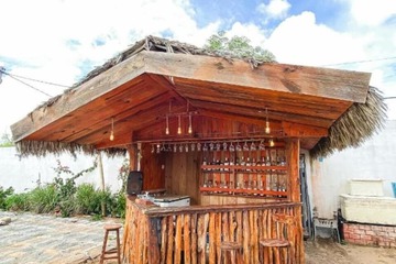 Poolside bar