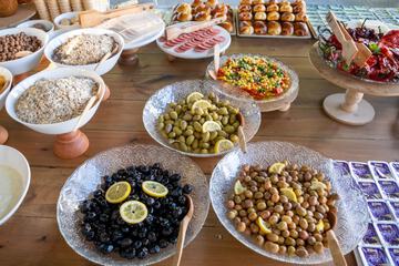 Breakfast buffet