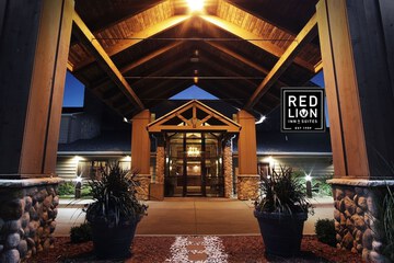 Red Lion Inn & Suites Grimes