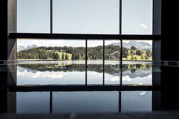Infinity pool