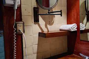 Bathroom amenities