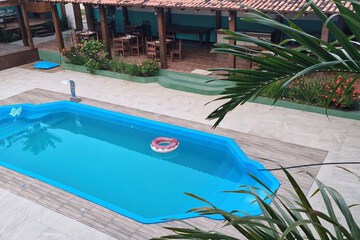 Pool waterfall