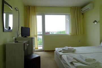 Photo 34