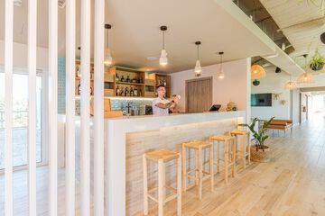 Poolside bar
