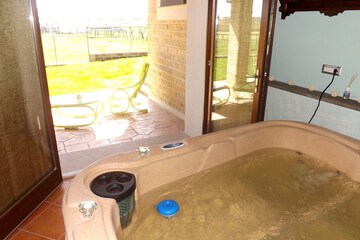 Jetted tub