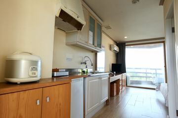 Private kitchenette