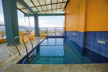 Rooftop pool