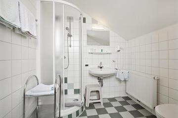 Photo 48