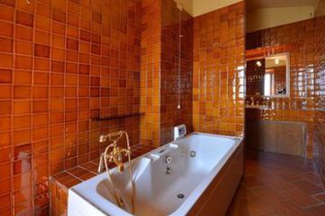 Jetted Tub