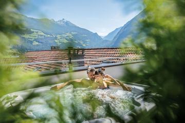 Private pool