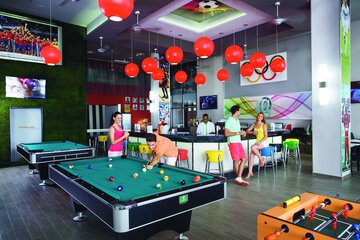 Sports bar
