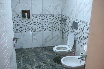 Bathroom shower