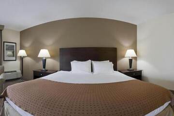 Room 32 of 70