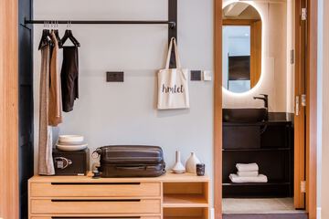 Room amenity