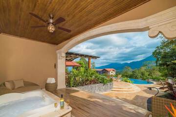 Private spa tub