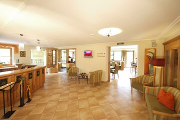 Check-in/check-out kiosk