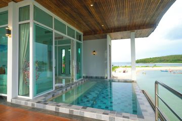 Private pool