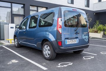 Airport shuttle