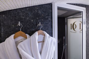 Steam room