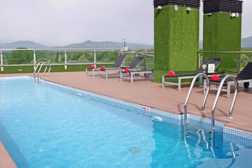 Rooftop pool