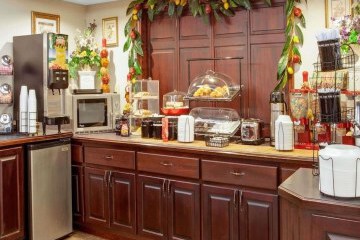KNIGHTS INN ADAIRSVILLE 11