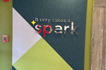 Hotel Interior 9 of 27