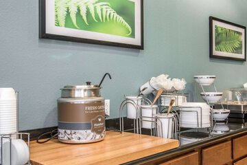 Breakfast/Coffee Service 52 of 66