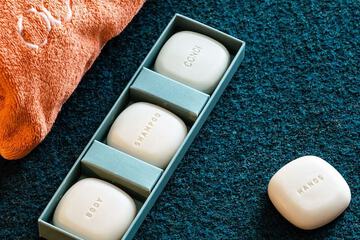 Bathroom amenities