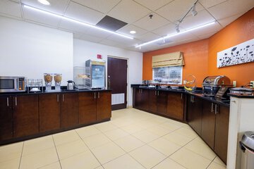 Breakfast/Coffee Service 56 of 72