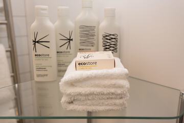 Bathroom amenities