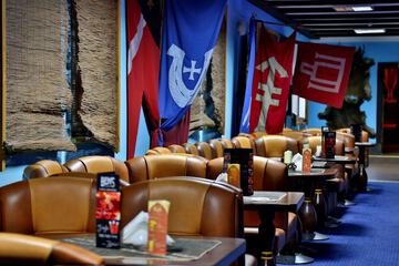 Sports bar