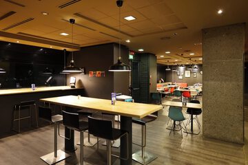 Breakfast area