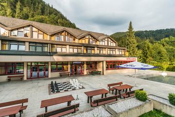 Sundeck