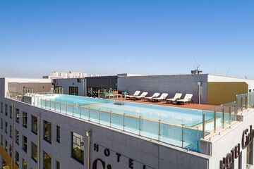 Rooftop pool