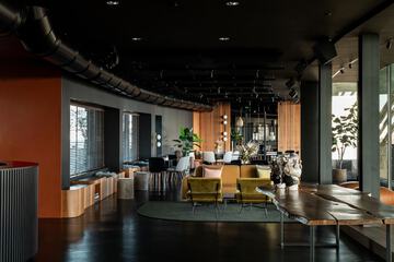 Banquet hall