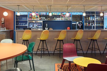 Snack bar